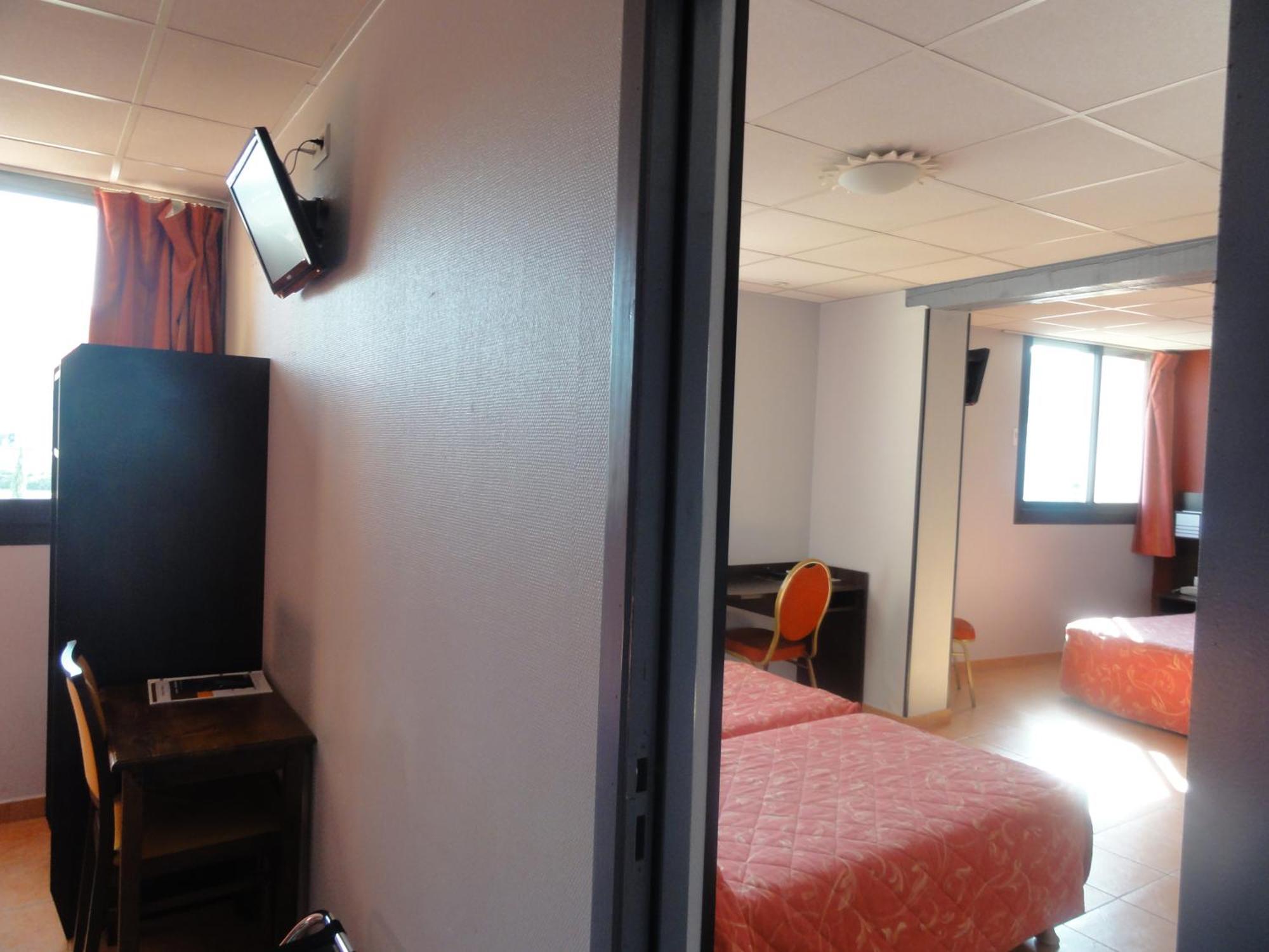 Hotel L'Hacienda มาร์ติกส์ ห้อง รูปภาพ