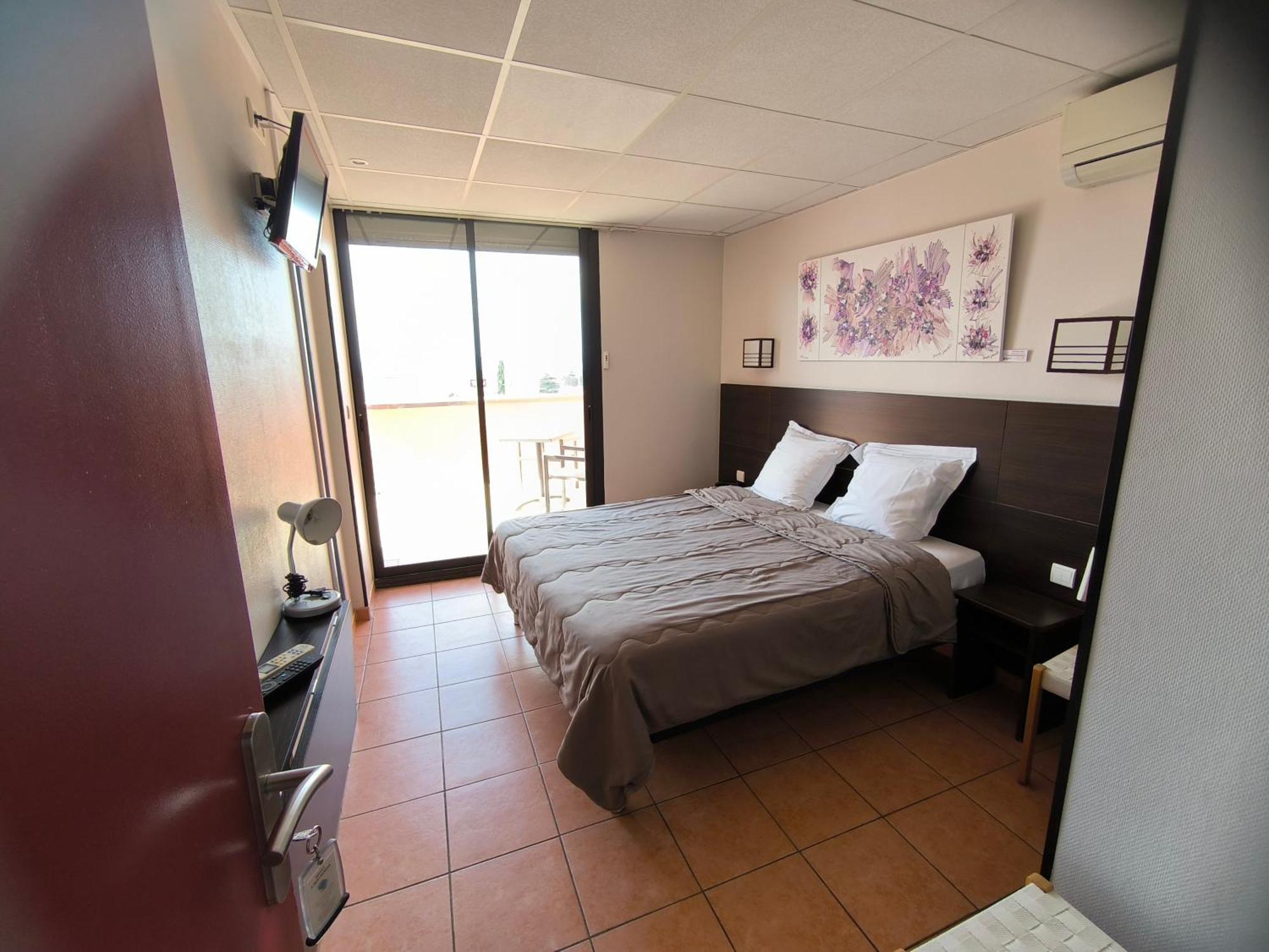 Hotel L'Hacienda มาร์ติกส์ ภายนอก รูปภาพ