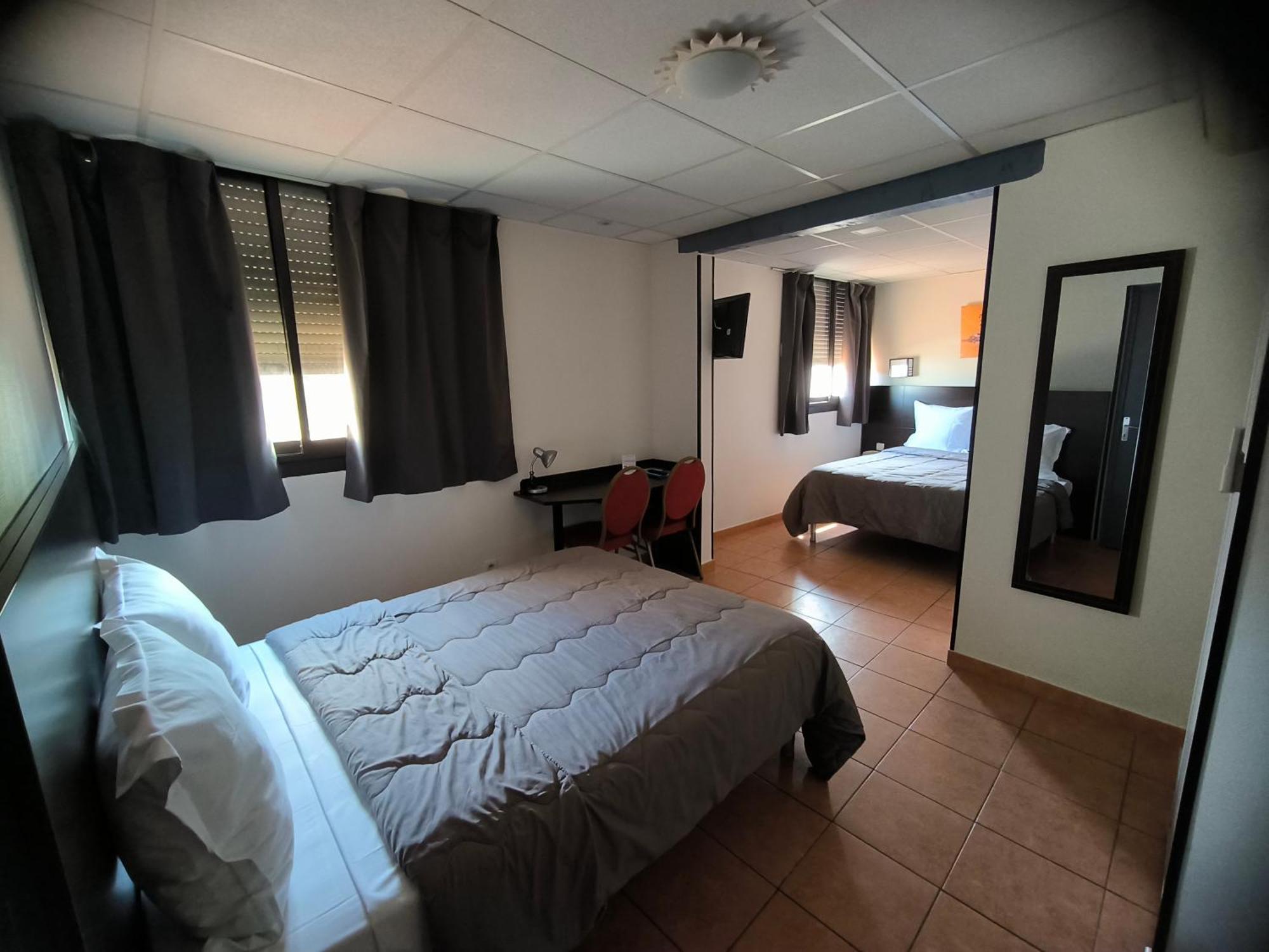 Hotel L'Hacienda มาร์ติกส์ ภายนอก รูปภาพ