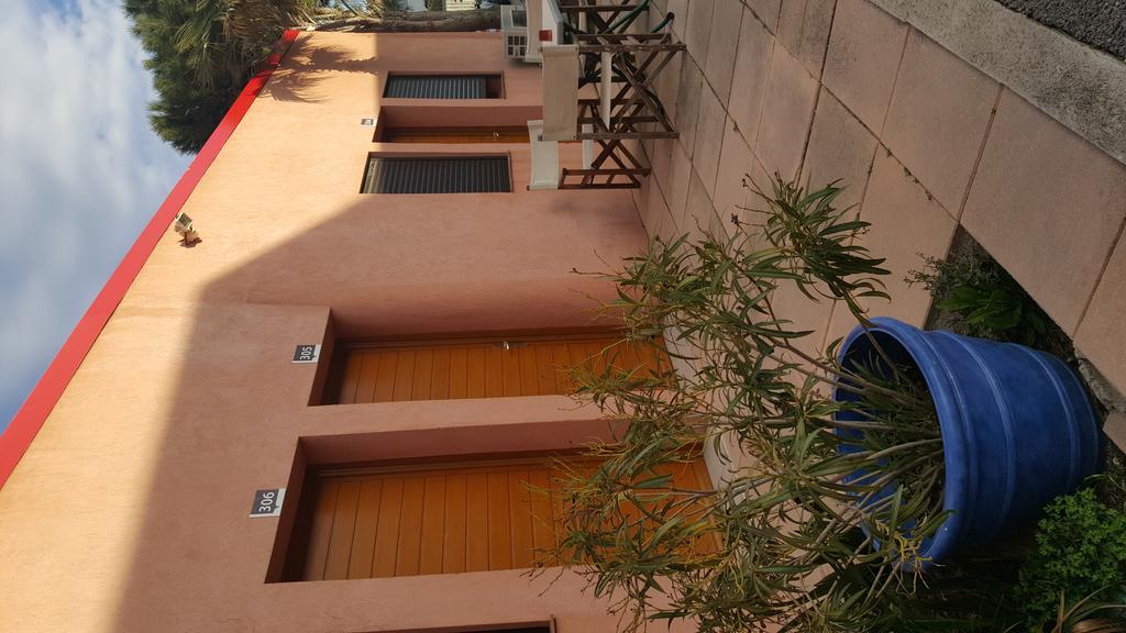Hotel L'Hacienda มาร์ติกส์ ภายนอก รูปภาพ