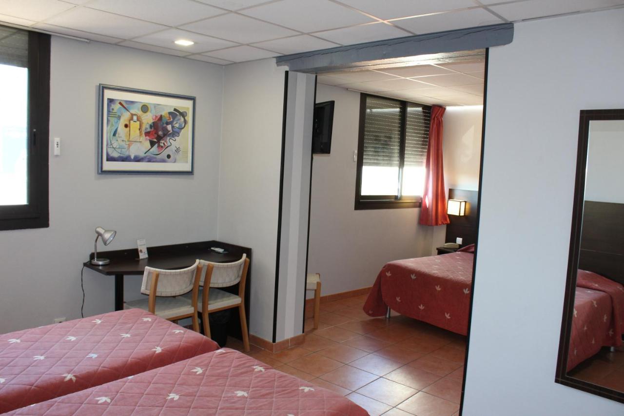 Hotel L'Hacienda มาร์ติกส์ ภายนอก รูปภาพ
